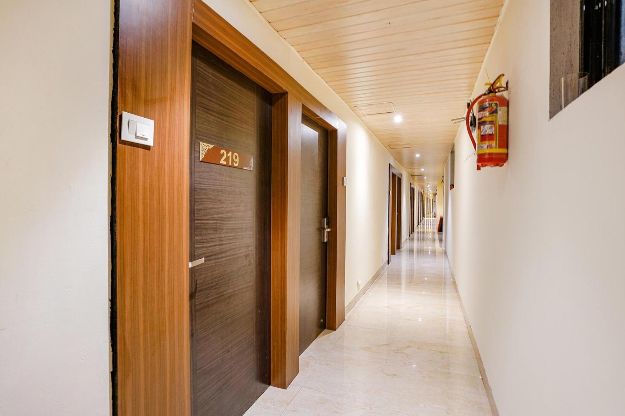 Fabexpress Embassy Suites - Nr Bkc Mumbai Dış mekan fotoğraf
